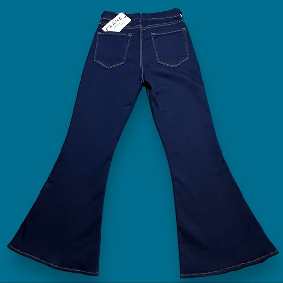 🎉HOST PICK!🎉NWT FRAME Le Bell Cropped Flare Jeans in Deep Indigo Blue. Size 26 - Picture 3 of 13